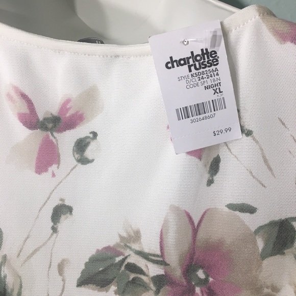 Floral Sleeveless V-Neck Charlotte Russe Dress - Picture 5 of 8